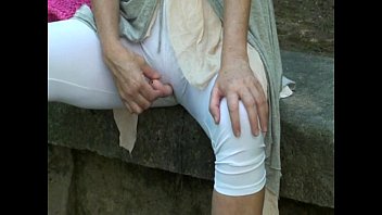 Cleo De Masturba Y Se Hace Pis