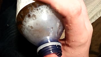 Pissing In A Bottle - cock, pissing, gay, uncut - Video 5821640
