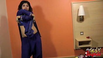 Sexy Indian Babe Rupali Bhabhi Boobs Exposed